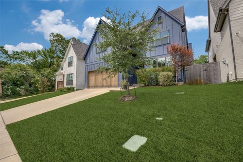 1107 Cameron Ave, Dallas, TX, 75223-1301 | Card Image