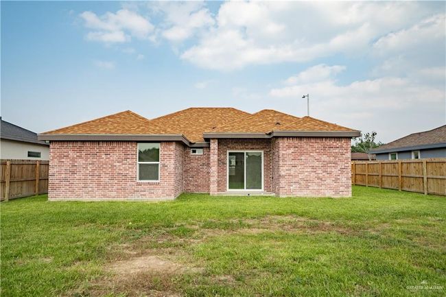 2304 San Pascual St, House other with 3 bedrooms, 2 bathrooms and 1 parking in San Juan TX | Image 13