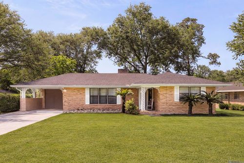 58515 Delacroix Ave, Plaquemine, LA, 70764-3525 | Card Image