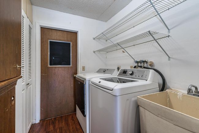 648 Nw 100 Th Ln, House other with 4 bedrooms, 2 bathrooms and null parking in CORAL SPRINGS FL | Image 24