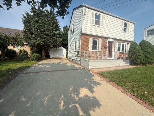 410 Herricks Rd, Mineola, NY, 11501-1020 | Card Image