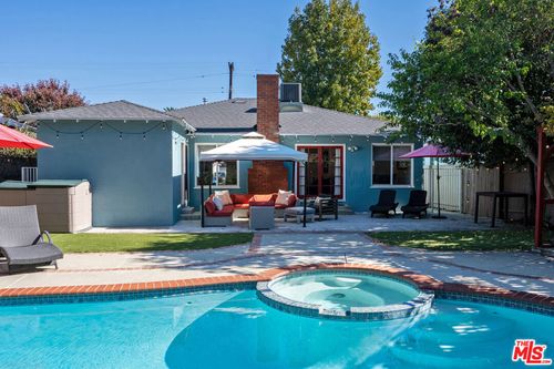 4909 Van Noord Ave, Sherman Oaks, CA, 91423-2213 | Card Image