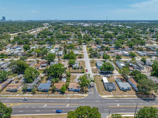 2350 38 Th Ave N, House other with 2 bedrooms, 2 bathrooms and null parking in ST PETERSBURG FL | Image 64