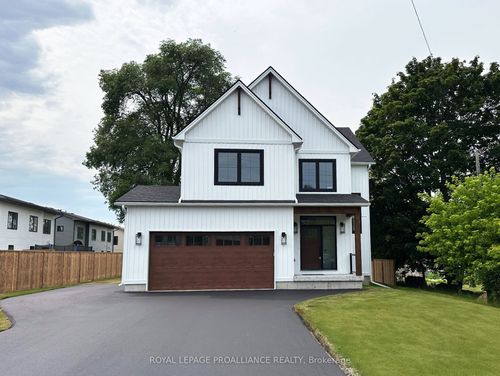 260 Durham St S, Colborne, ON, K0K1S0 | Card Image