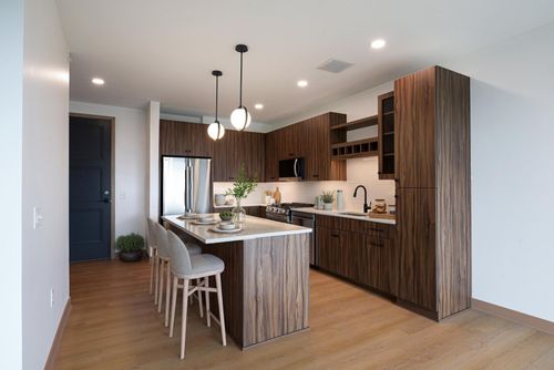 634-640 Wisconsin Ave N, Golden Valley, MN, 55427-4566 | Card Image