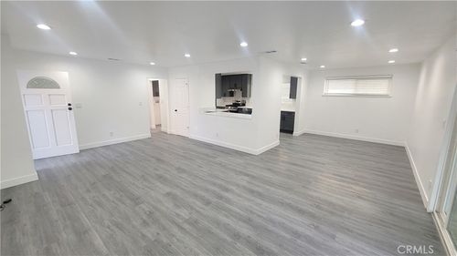 1605 E Santa Ana St, Anaheim, CA, 92805-4386 | Card Image