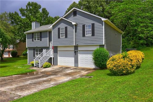 4090 Mark Todd Ct, Hoschton, GA, 30548-1651 | Card Image