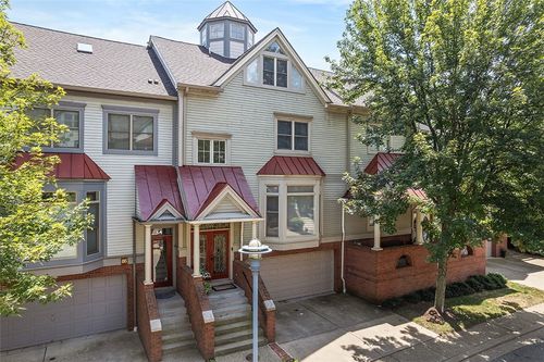 87 Waterfront Dr, Pittsburgh, PA, 15222-4735 | Card Image