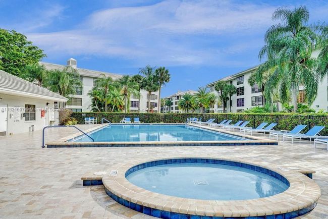 APT-103 - 1520 Whitehall Dr, Condo with 2 bedrooms, 2 bathrooms and null parking in Davie FL | Image 37