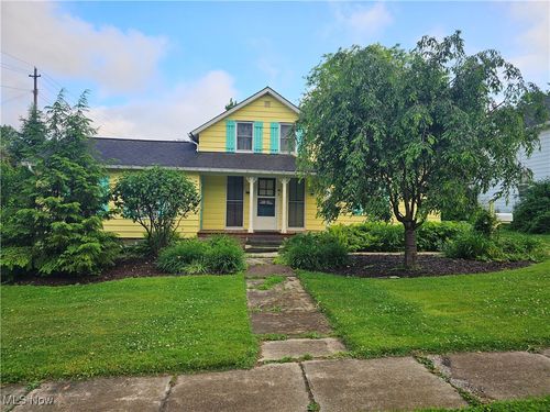 236 S Hambden Street, Chardon, OH, 44024 | Card Image