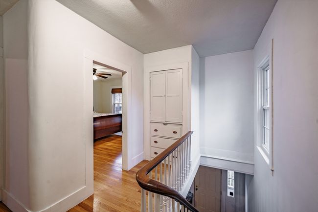 8 Wright St, House other with 4 bedrooms, 2 bathrooms and 2 parking in Easthampton MA | Image 14
