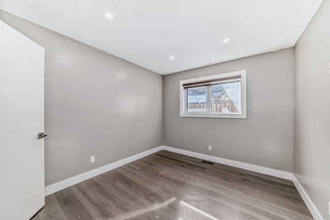 1808 8 Street Sw, Home with 4 bedrooms, 3 bathrooms and 2 parking in Calgary AB | Image 23