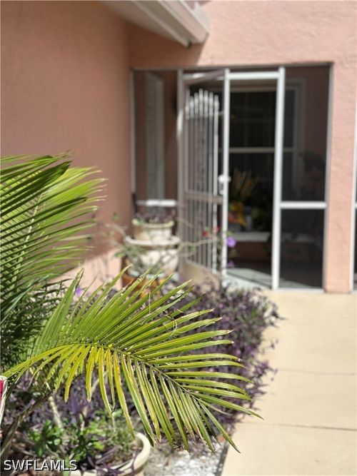 561 Saint Andrews, NAPLES, FL, 34113 | Card Image