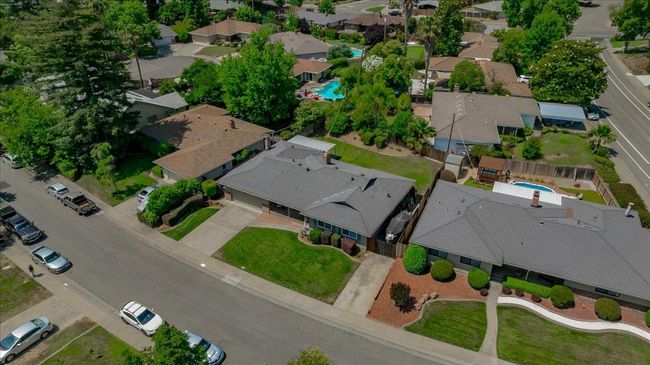 4939 Brookglen Way, House other with 3 bedrooms, 2 bathrooms and null parking in Carmichael CA | Image 55