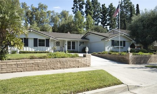 2240 Camino Centroloma, Fullerton, CA, 92833-1840 | Card Image