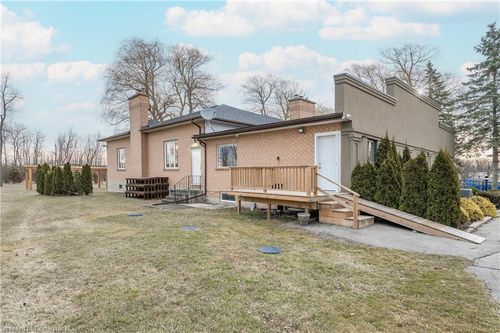 288 Kemp Rd W, Grimsby, ON, L3M4E7 | Card Image