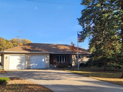 2515 N Carolina, Home with 3 bedrooms, 1 bathrooms and null parking in Mason City IA | Image 1