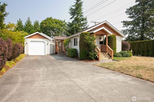 1227 E Indiana St, Bellingham, WA, 98226-3531 | Card Image