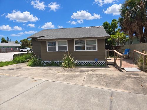 13418 1st St E, MADEIRA BEACH, FL, 33708-2404 | Card Image