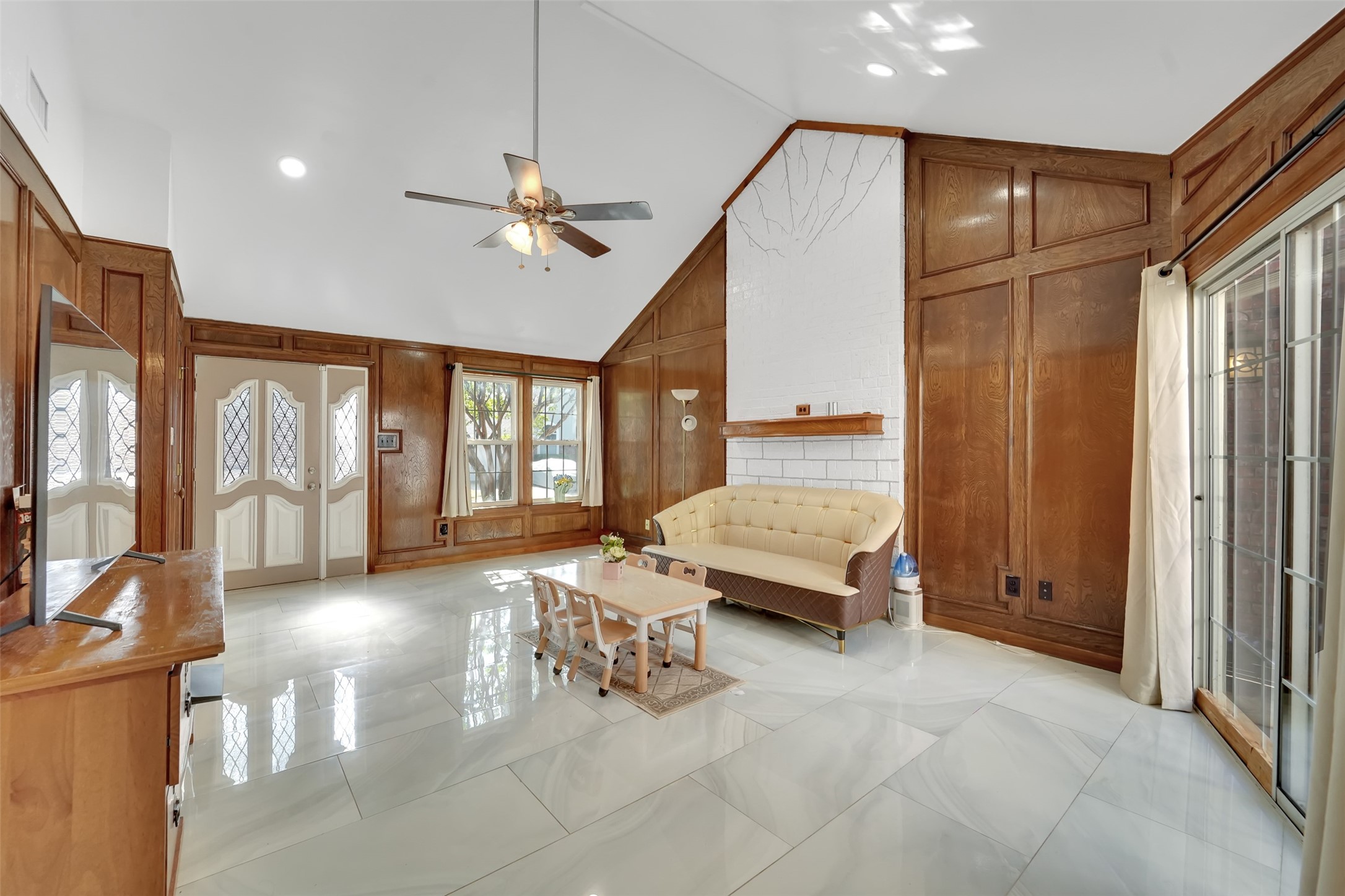 Residential Lease in Garland 5