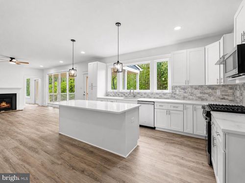 515 Noahs Landing Dr, BUMPASS, VA, 23024-4839 | Card Image