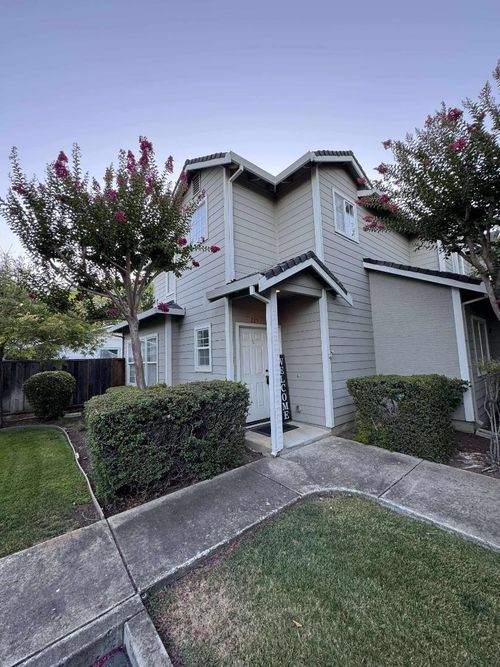 225 Spring Ave, Morgan Hill, CA, 95037 | Card Image