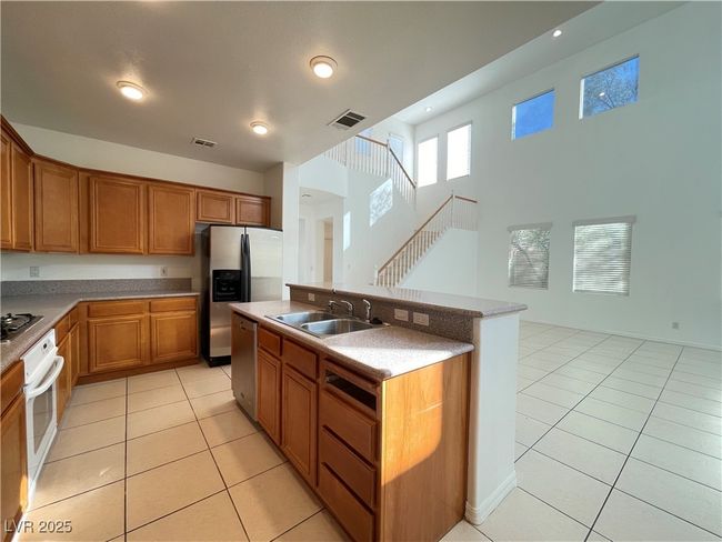 1581 Boundary Peak Way, House other with 5 bedrooms, 3 bathrooms and null parking in Las Vegas NV | Image 14