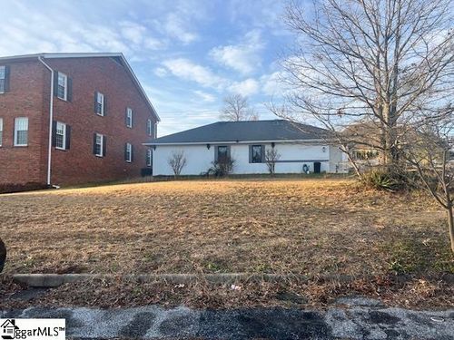 54 Pointe Cir, Greenville, SC, 29615-3506 | Card Image