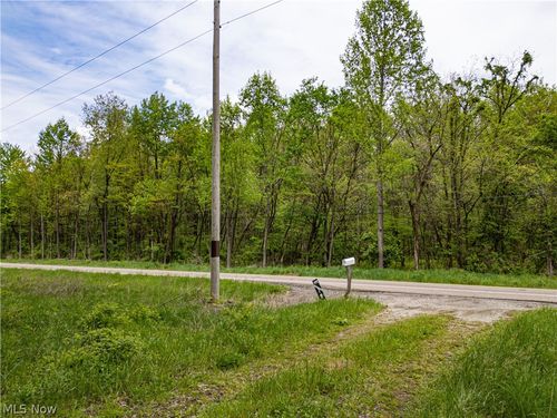 12025 Pleasant Valley Rd, Frazeysburg, OH, 43822-9583 | Card Image