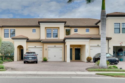 unit-202-10063 Crooked Creek Dr, VENICE, FL, 34293-7420 | Card Image