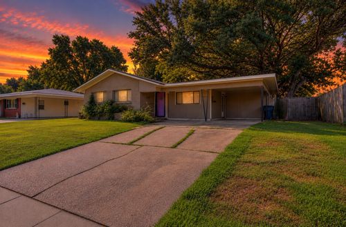 2608 Douglas Dr, Bossier City, LA, 71111-3452 | Card Image