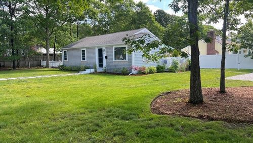 296 Seacoast Shores Blvd, East Falmouth, MA, 02536-7253 | Card Image