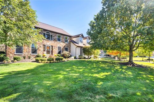 651 Clinton Ln, Highland Heights, OH, 44143-1963 | Card Image