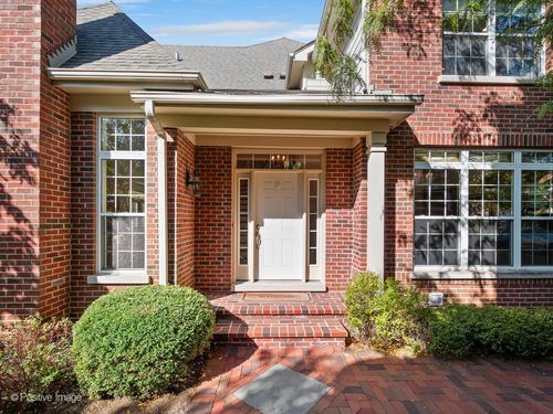 904 Hickory Dr, Western Springs, IL, 60558-5003 | Card Image