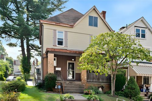 210 Cleveland Ave, Avalon, PA, 15202-2304 | Card Image