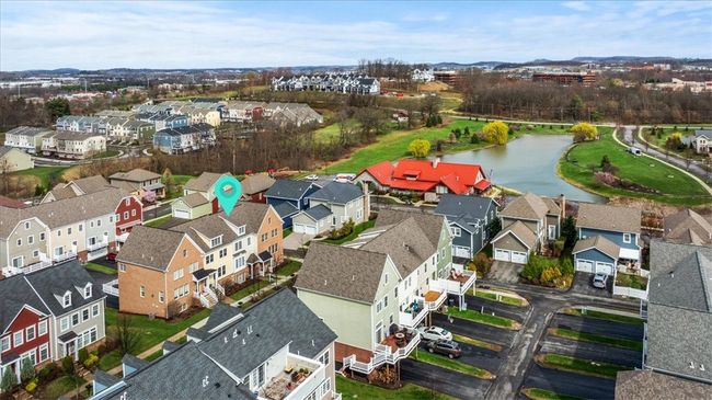302 Osona Ln, Townhouse with 3 bedrooms, 3 bathrooms and 2 parking in Mars PA | Image 26