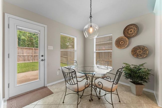 1935 Ryansbrook Ln, House other with 4 bedrooms, 2 bathrooms and 2 parking in Spring TX | Image 4