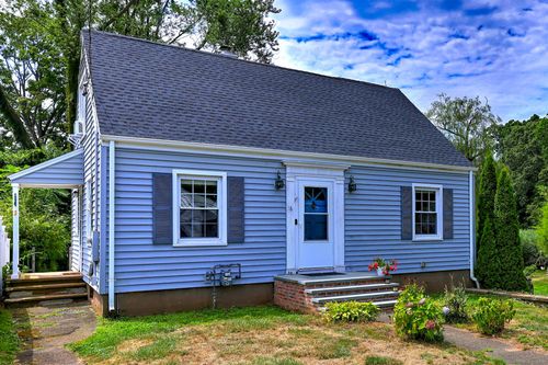 16 Woodlawn Ave, Branford, CT, 06405-4639 | Card Image