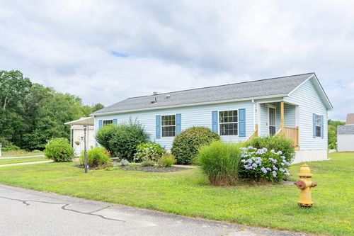 11 Cardinal Ct, Tiverton, RI, 02878-2385 | Card Image