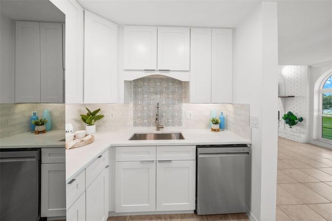 APT-225 - 17960 Gulf Blvd, Townhouse with 5 bedrooms, 4 bathrooms and null parking in REDINGTON SHORES FL | Image 22