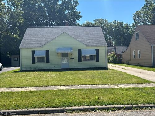23338 Roger Dr, Euclid, OH, 44123-1521 | Card Image