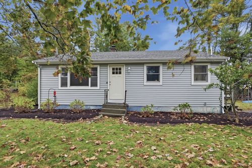 5 White Pine Ln, Kingston, MA, 02364-1031 | Card Image