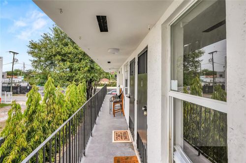 6-668 Nw 31st St, Miami, FL, 33127 | Card Image