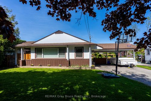 2120 4th Ave W, Owen Sound, ON, N4K4Y5 | Card Image