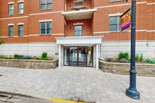unit-202-210 N Addison Ave, Elmhurst, IL, 60126-2769 | Card Image