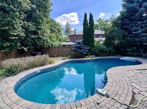 5 Junewood Cres, North York, ON, M2L2C3 | Card Image