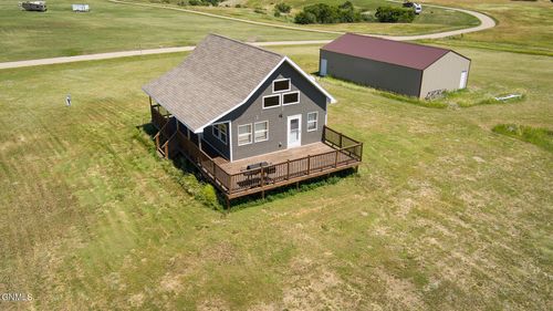 8184 Smelt Ln Sw, Linton, ND, 58552 | Card Image