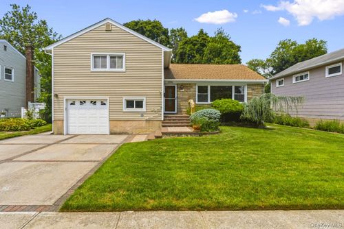 1791 Chaladay Ln, East Meadow, NY, 11554-4915 | Card Image