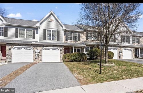 10 Lenox Ct, MECHANICSBURG, PA, 17050-8215 | Card Image