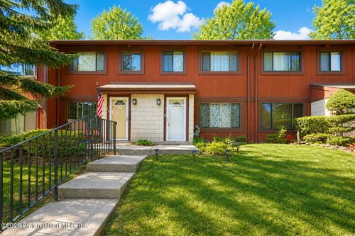 38 Stone Lane, Staten Island, NY, 10314 | Card Image
